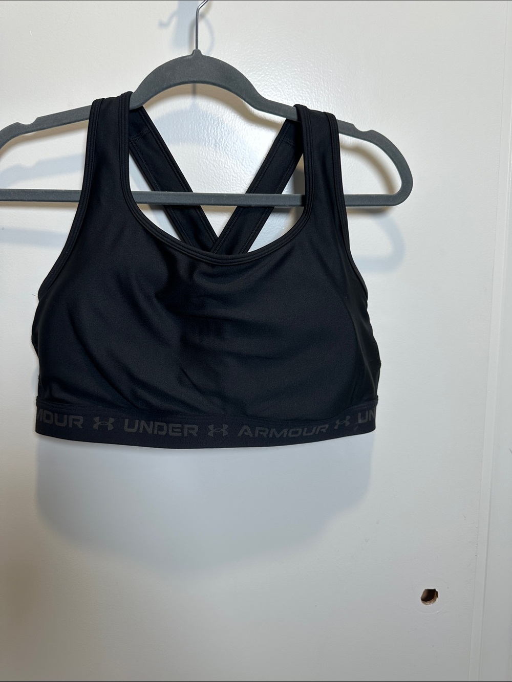 Under Armour Black Cross-Back Medium Support Sports Bra (61)